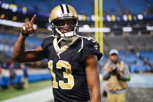 Saints look to remain unbeaten as they visit Lambeau Field in